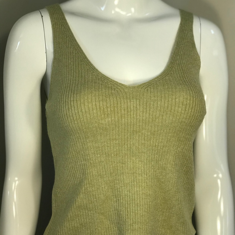 LEMON Women’s Medium Green Sleeveless Knitted Top New